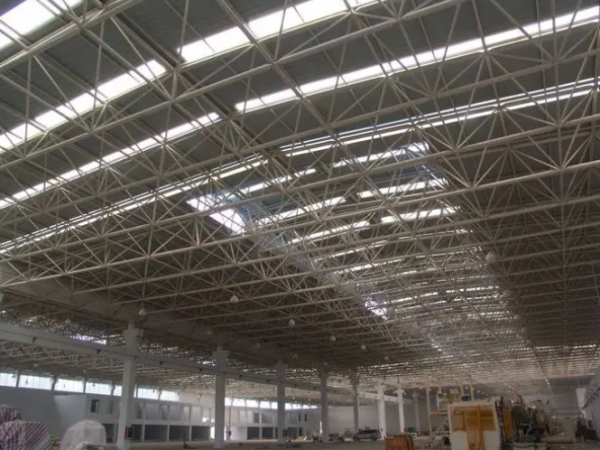 穆棱网架工程施工中需要注意哪些事项?