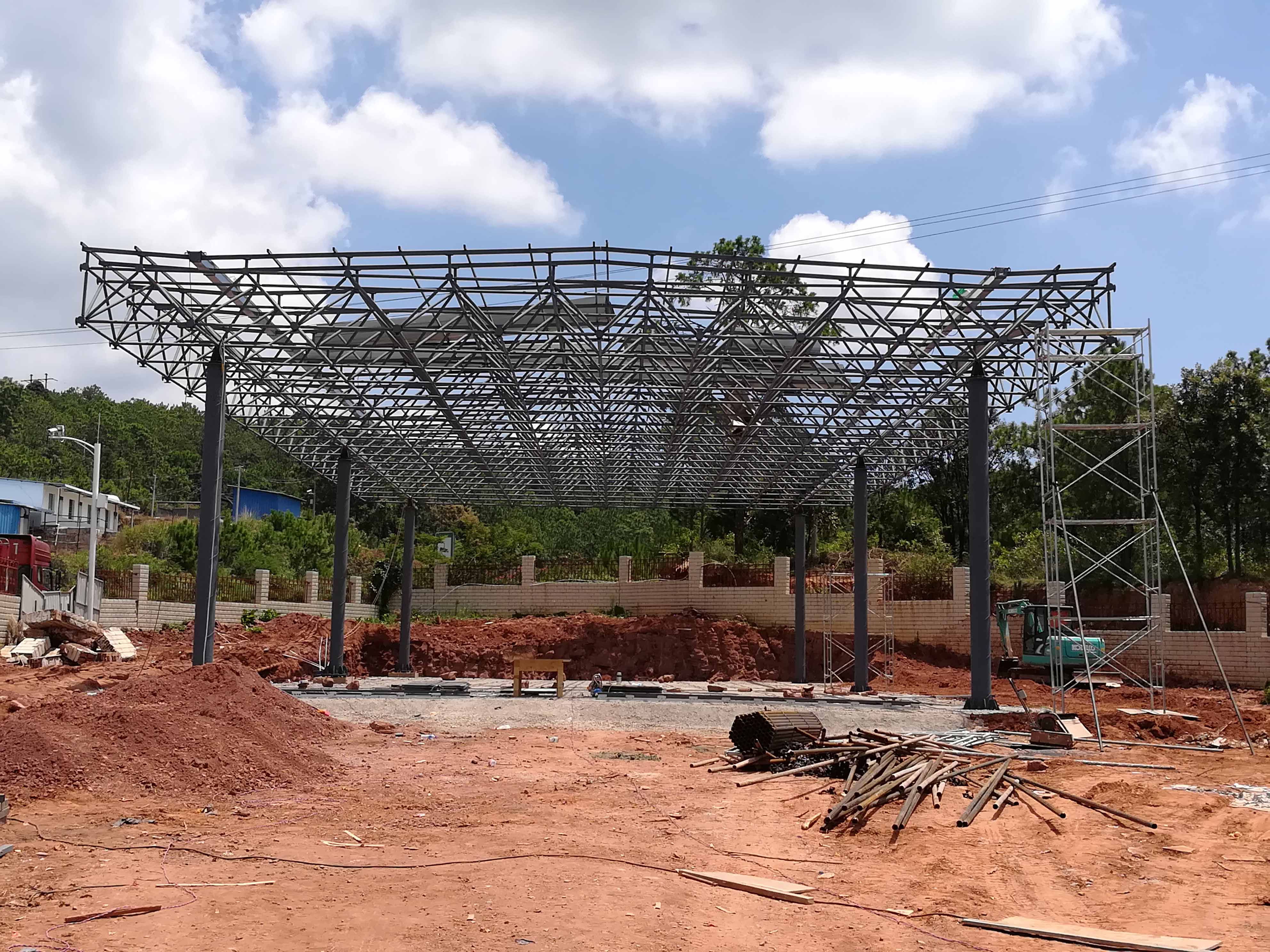 穆棱加油站网架屋面